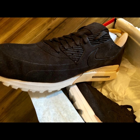 AIR MAX 90 ROYAL - DEADSTOCK / NIB - Picture 5 of 8